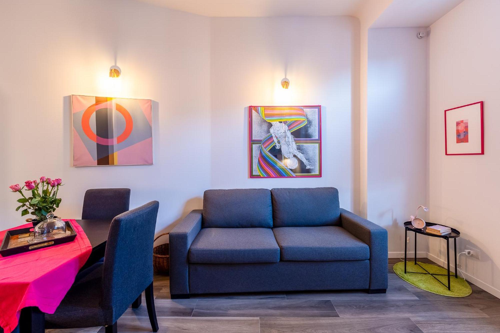 Apartment Nuovi Bilocali Station - 2 Con Parcheggio In Box E 1 Con Balcone -no Box- N&s Town Homes Mailand