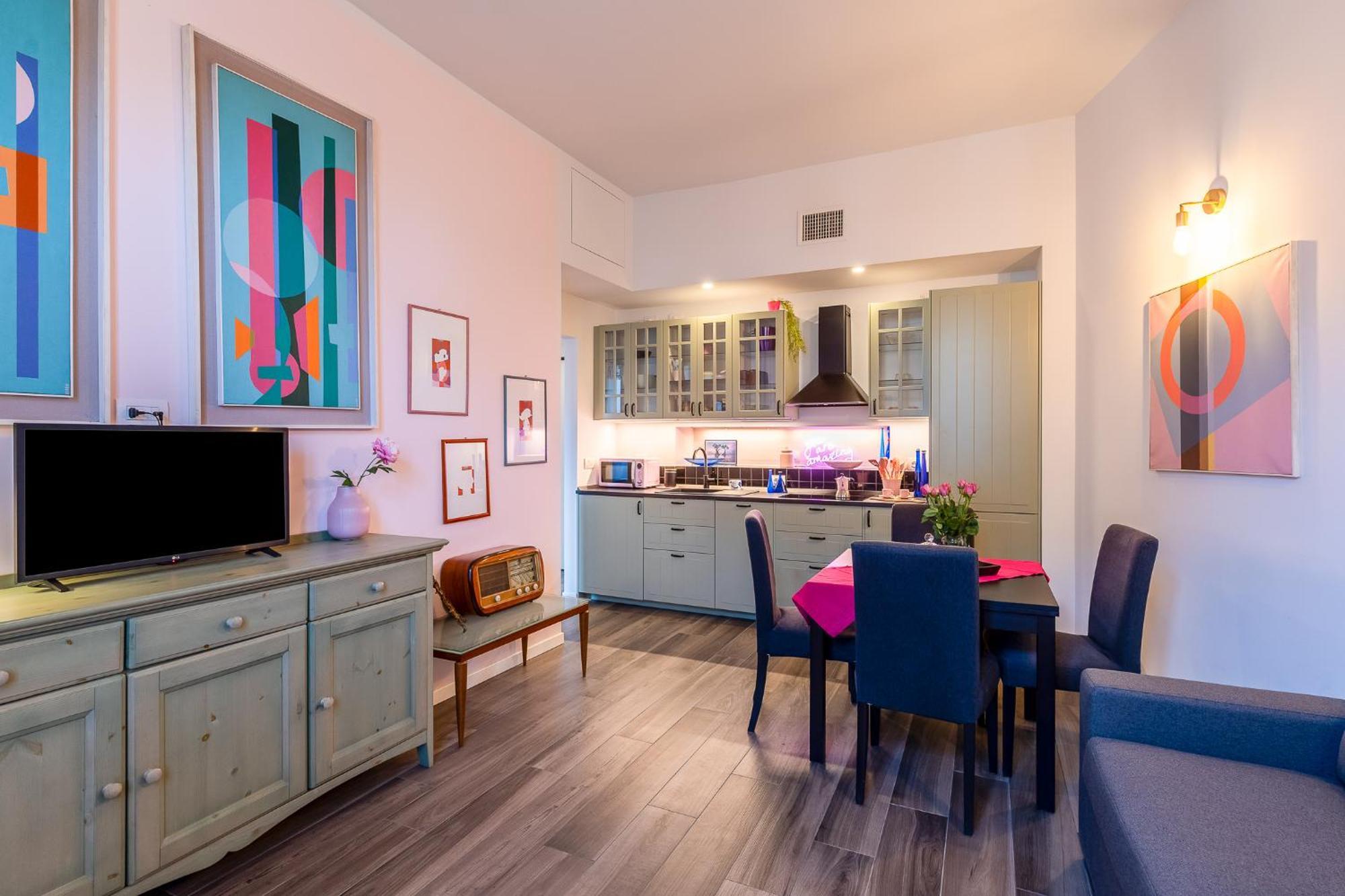 Apartment Nuovi Bilocali Station - 2 Con Parcheggio In Box E 1 Con Balcone -no Box- N&s Town Homes *
