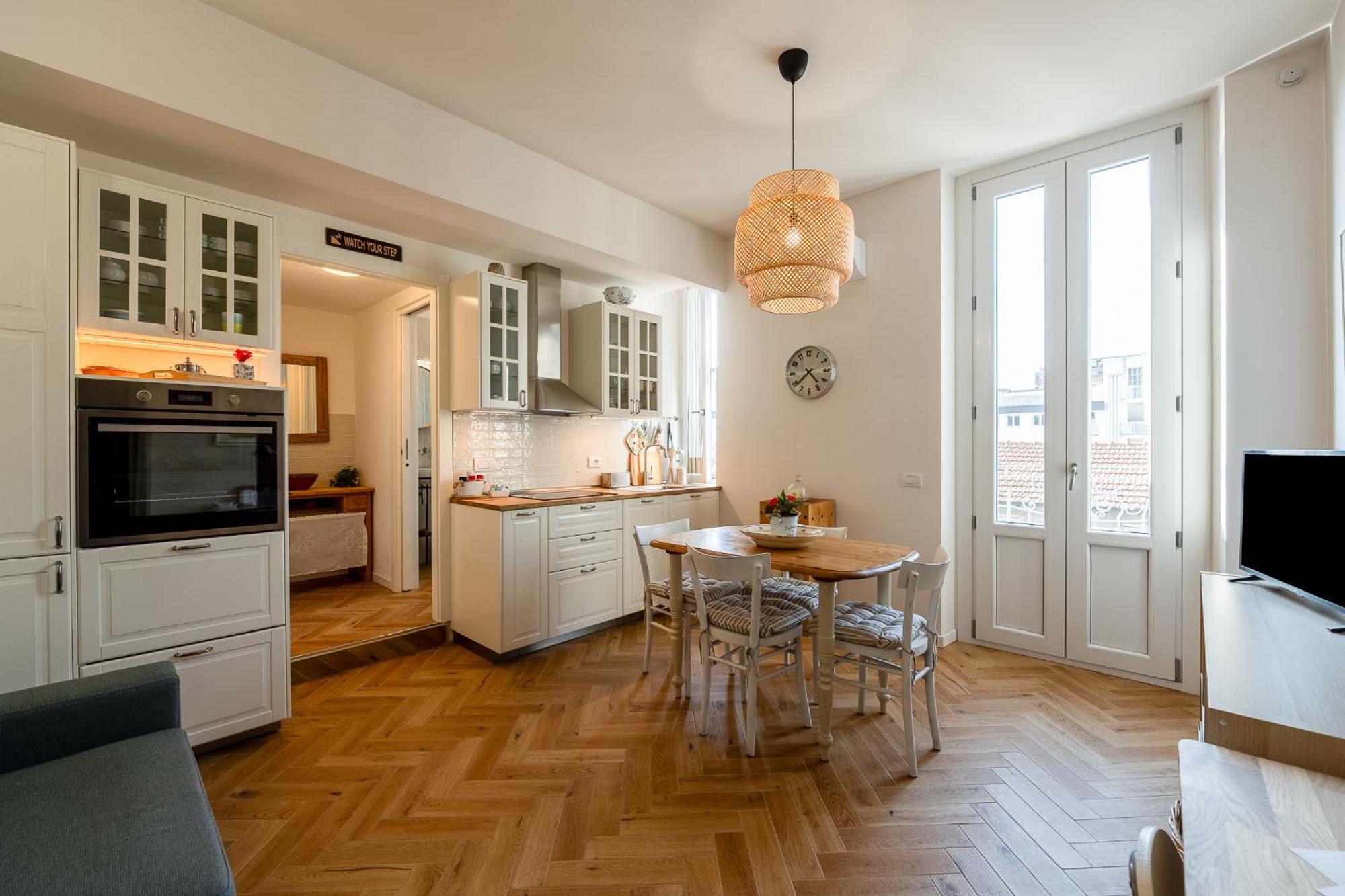 Nuovi Bilocali Station - 2 Con Parcheggio In Box E 1 Con Balcone -no Box- N&s Town Homes *