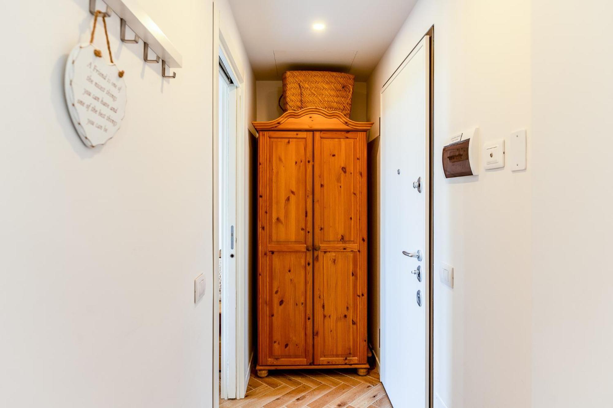 Nuovi Bilocali Station - 2 Con Parcheggio In Box E 1 Con Balcone -no Box- N&s Town Homes Apartment