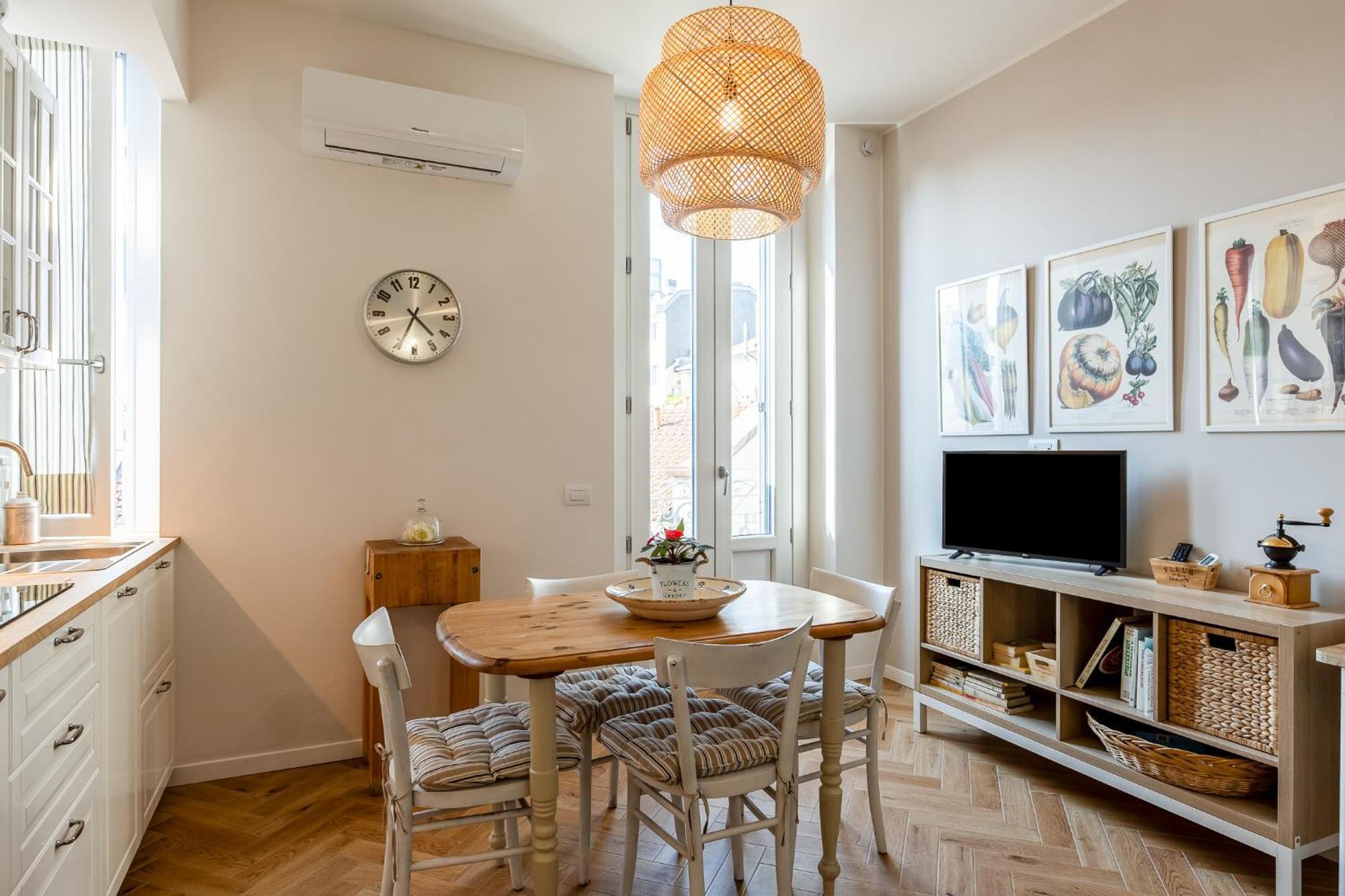 Apartment Nuovi Bilocali Station - 2 Con Parcheggio In Box E 1 Con Balcone -no Box- N&s Town Homes